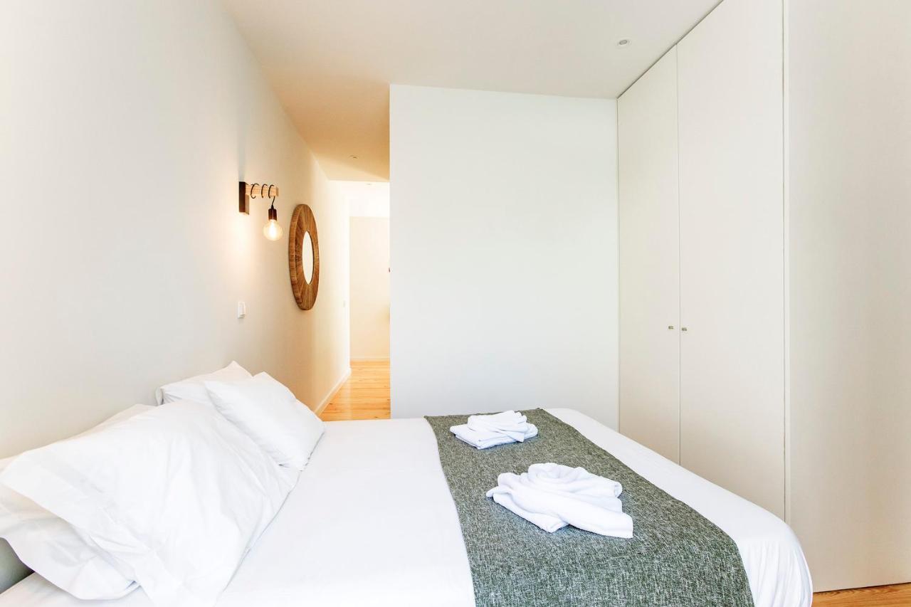 Central Studio W/ Pool, Ac & Patio By Lovelystay OOporto Exteriör bild
